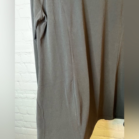 Zenana Outfitters long sleeve tshirt style. Size XL - Picture 6 of 6